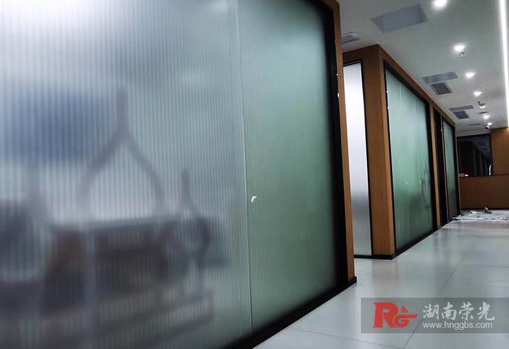 �Lɳ���½����WУ�����NĤ��ˇ ĥɰ�����NĤ