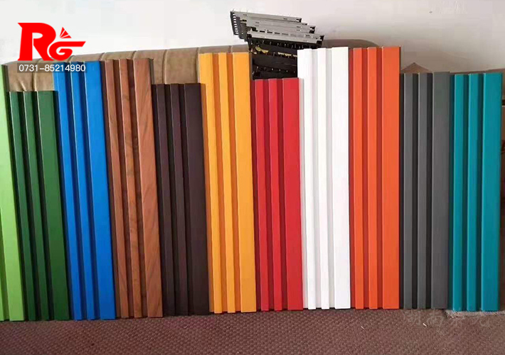 �L(zh��ng)ɳ���B(t��i)ľ�۰�