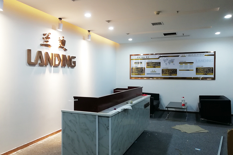 �Lɳ��˾������