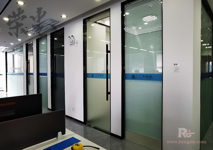 �L(zh��ng)ɳ�����NĤ