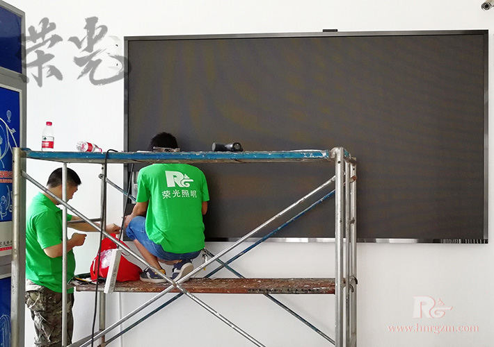 �LɳLED�@ʾ��