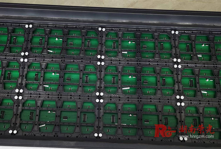 �҃�(n��i)P3.5��ɫ��